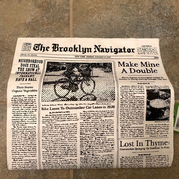 KATE SPADE NOVELTY NEWSPAPER GLITZY RITZY CLUTCH - Picture 5 of 8